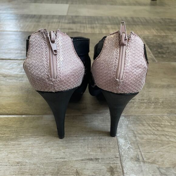 BKE Lace Open Toe Stiletto Sandals Size 7 Buckle Edgy Black Bikercore High Heels - Picture 9 of 12